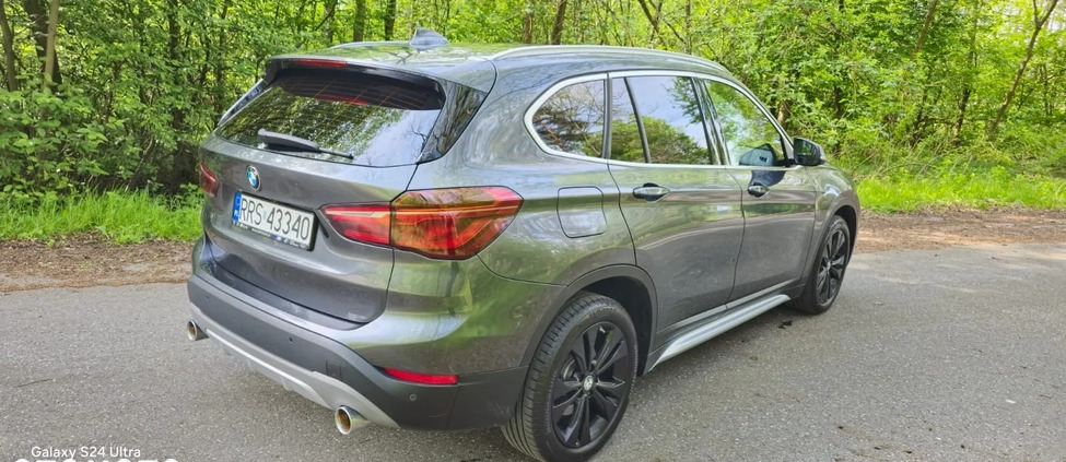 BMW X1 cena 99000 przebieg: 70000, rok produkcji 2018 z Narol małe 211